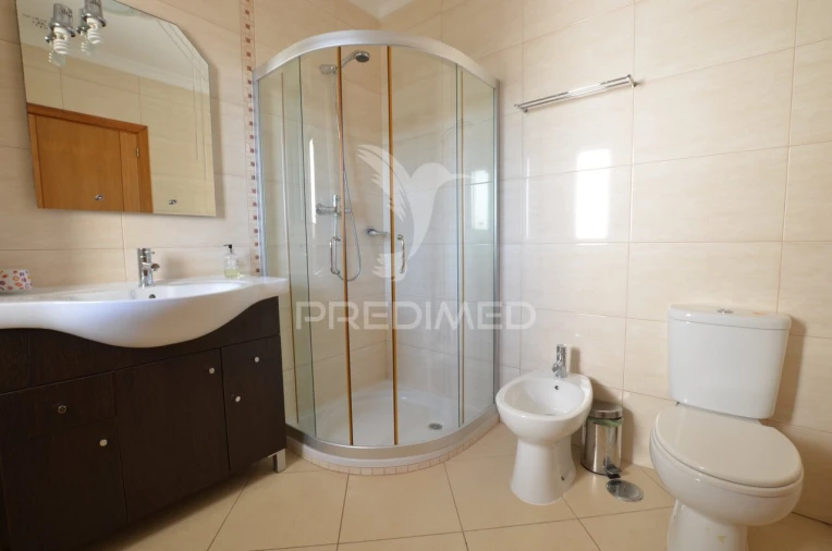 Moradia T3 para Venda em Albufeira e Olhos de Água Foto 30