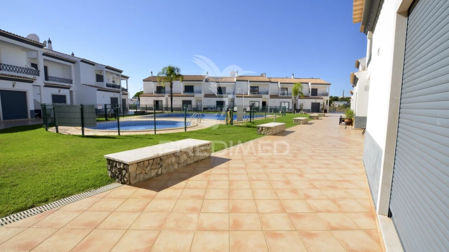 Moradia T3 para Venda em Albufeira e Olhos de Água