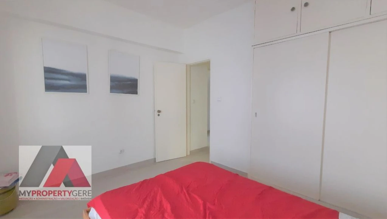Apartamento T1 para Arrendamento em Silveira Foto 7