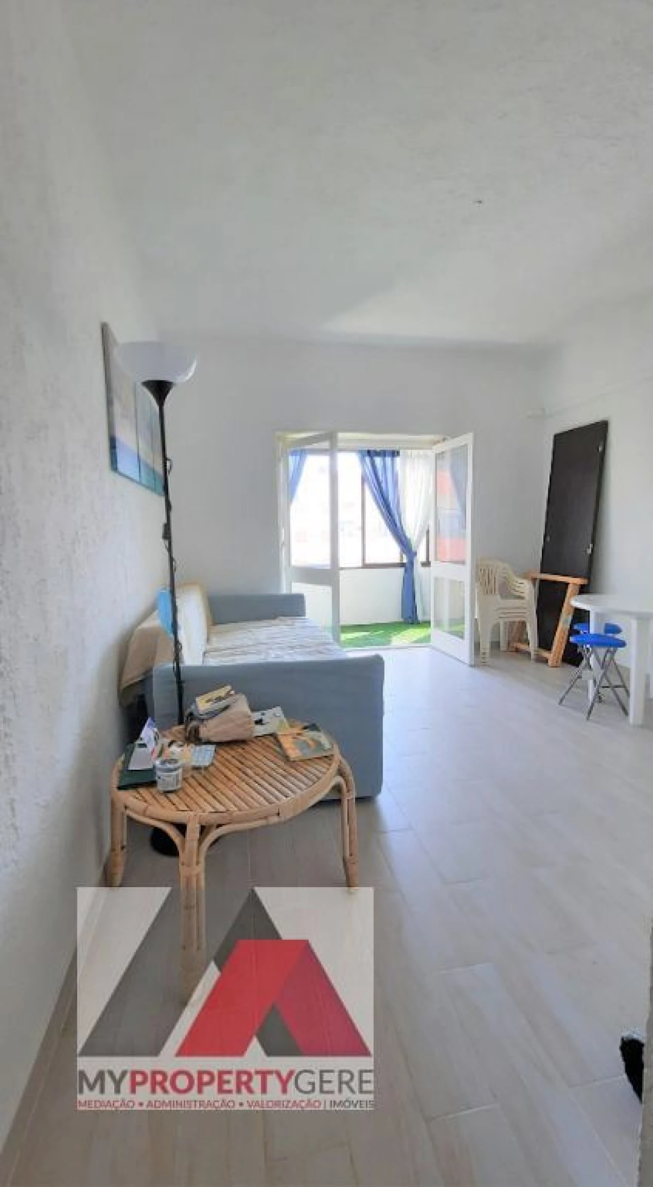 Apartamento T1 para Arrendamento em Silveira Foto 8