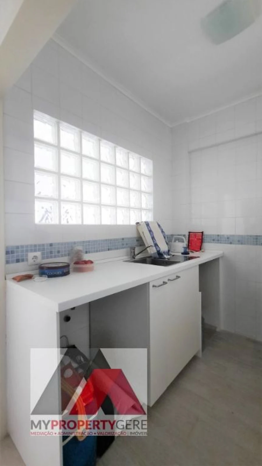 Apartamento T1 para Arrendamento em Silveira Foto 12