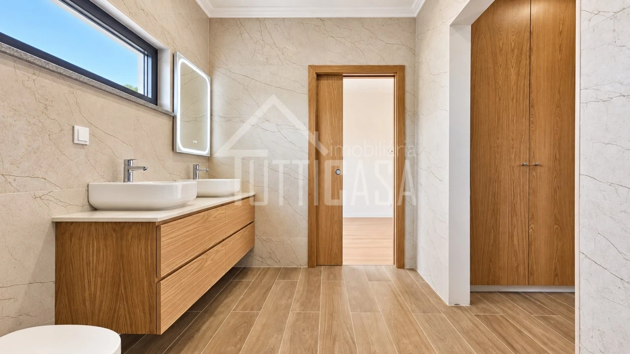 Moradia T3 para Venda em Dois Portos e Runa Foto 23