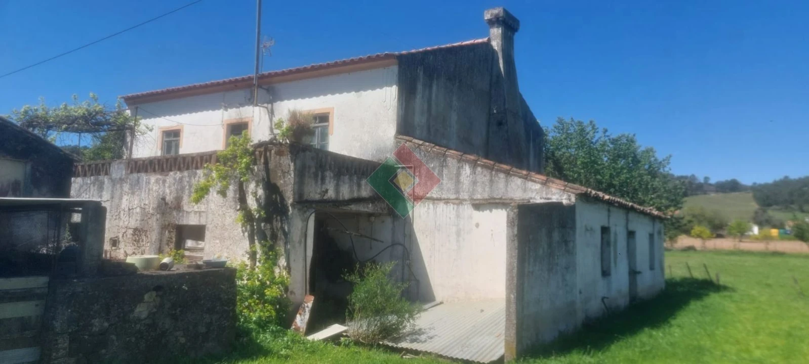 Quinta T4 para Venda em São Salvador da Aramenha Foto 1