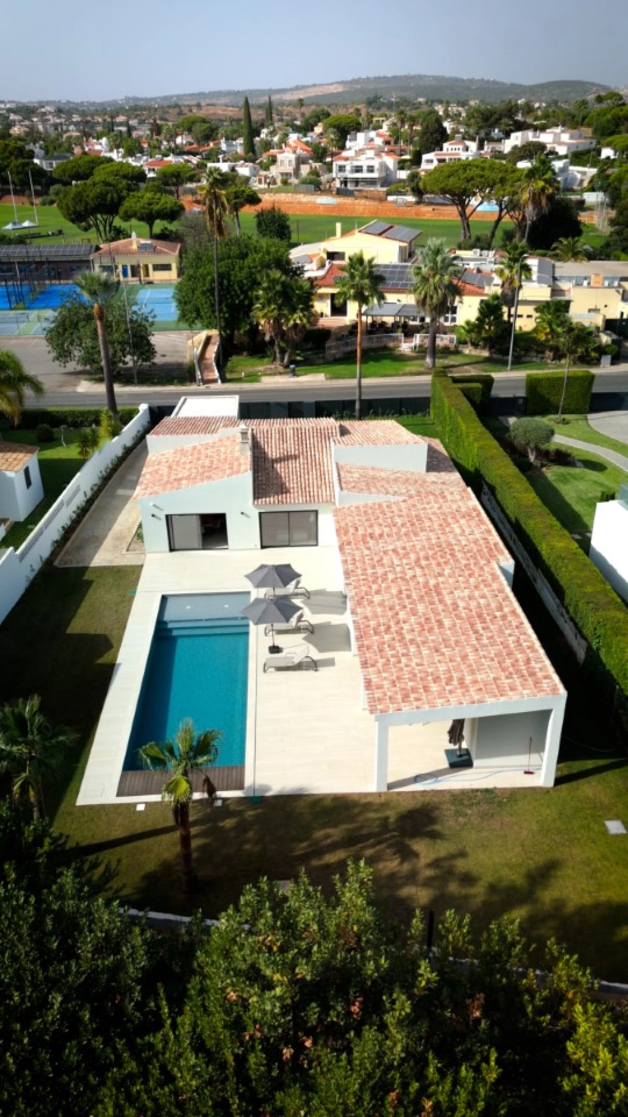 Moradia T4 para Venda em Quarteira Foto 35