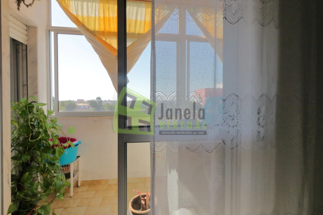 Apartamento T2 para Venda em Seixal, Arrentela e Aldeia de Paio Pires Foto 4