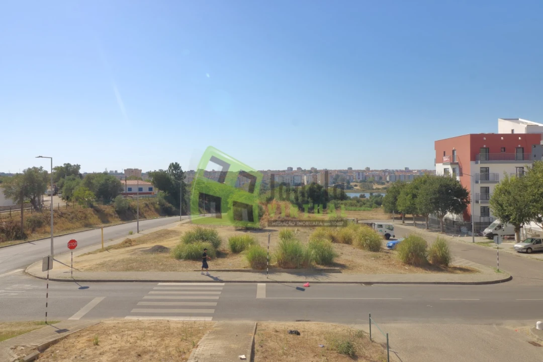 Apartamento T2 para Venda em Seixal, Arrentela e Aldeia de Paio Pires Foto 17