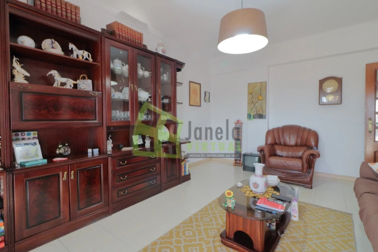 Apartamento T2 para Venda em Seixal, Arrentela e Aldeia de Paio Pires Foto 6