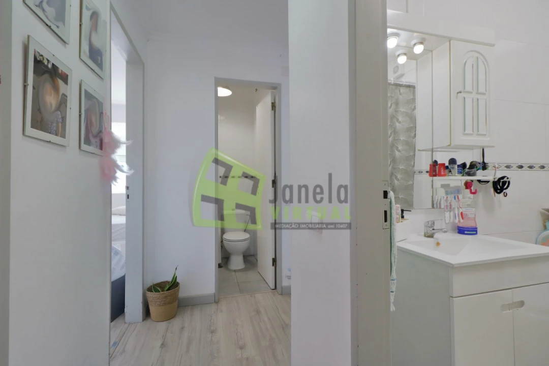 Apartamento T3 para Venda em Laranjeiro e Feijó Foto 12