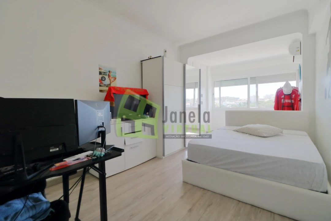 Apartamento T3 para Venda em Laranjeiro e Feijó Foto 16