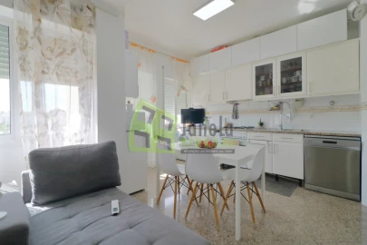 Apartamento T3 para Venda em Laranjeiro e Feijó