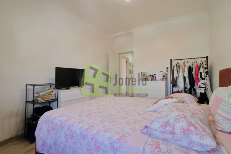 Apartamento T3 para Venda em Laranjeiro e Feijó Foto 11