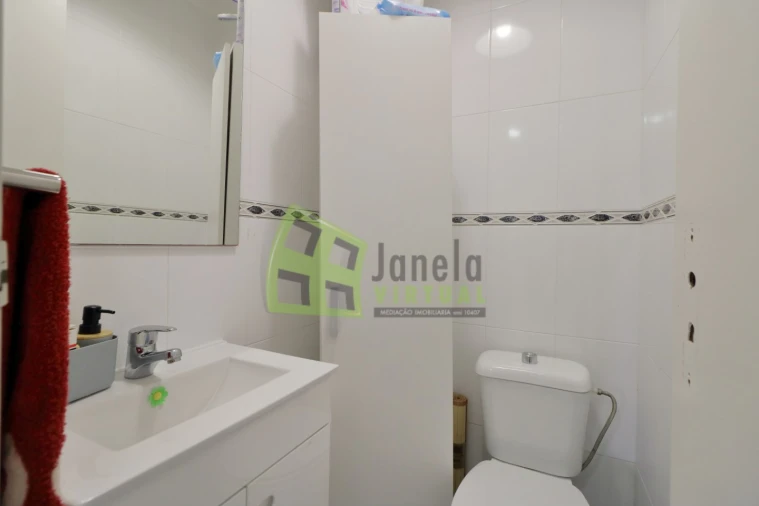 Apartamento T3 para Venda em Laranjeiro e Feijó Foto 22
