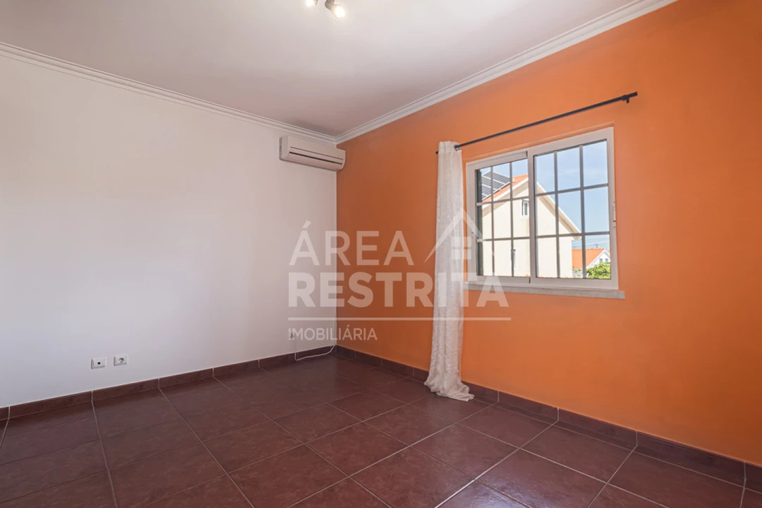Moradia T3 para Venda em Quinta do Conde Foto 18
