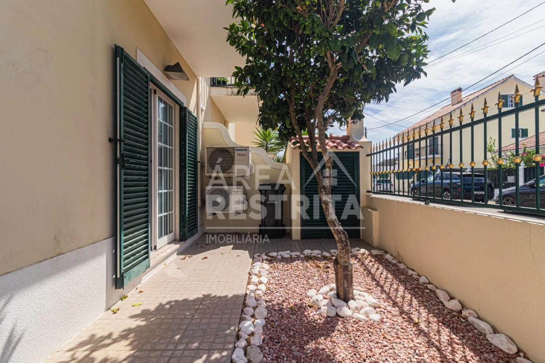 Moradia T3 para Venda em Quinta do Conde Foto 47