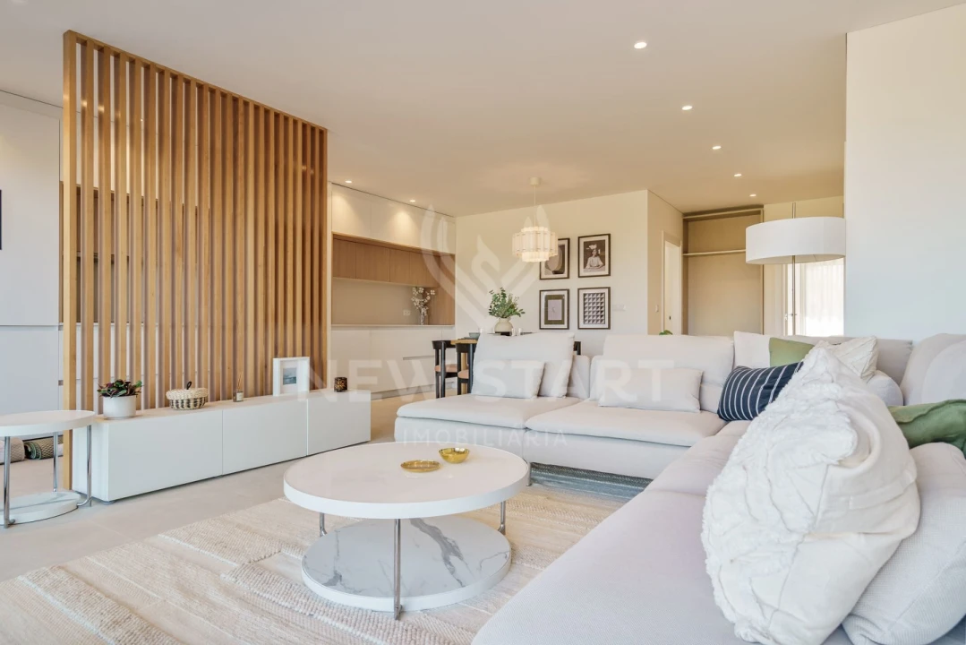 Apartamento T2 para Venda em Pechão Foto 3