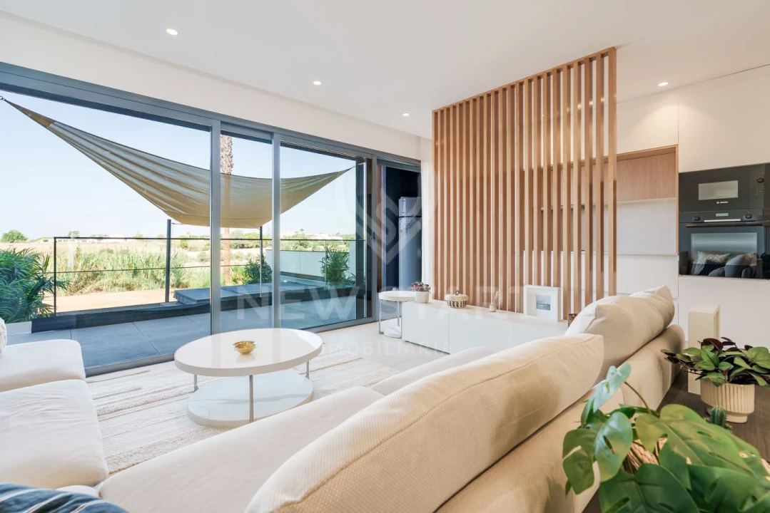 Apartamento T2 para Venda em Pechão Foto 6