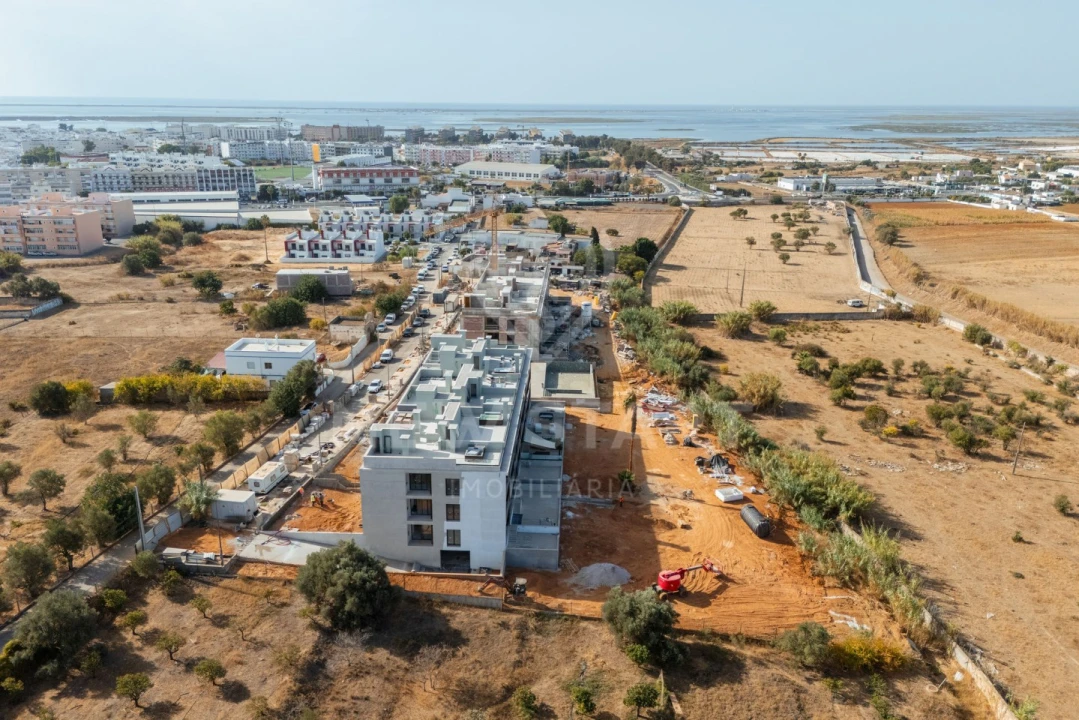 Apartamento T2 para Venda em Pechão Foto 24