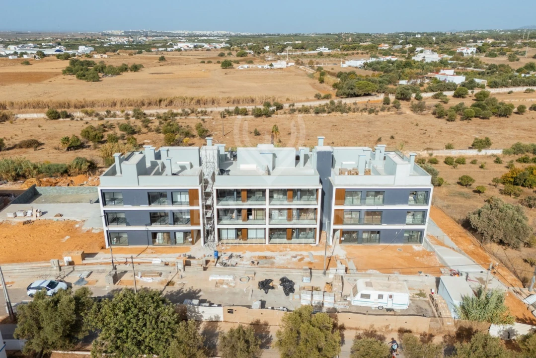 Apartamento T2 para Venda em Pechão Foto 26