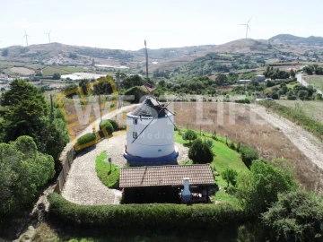 Moradia T2 para Venda em Enxara do Bispo, Gradil e Vila Franca do Rosário