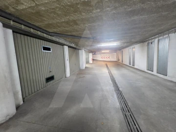 Garagem para Arrendamento em Esgueira