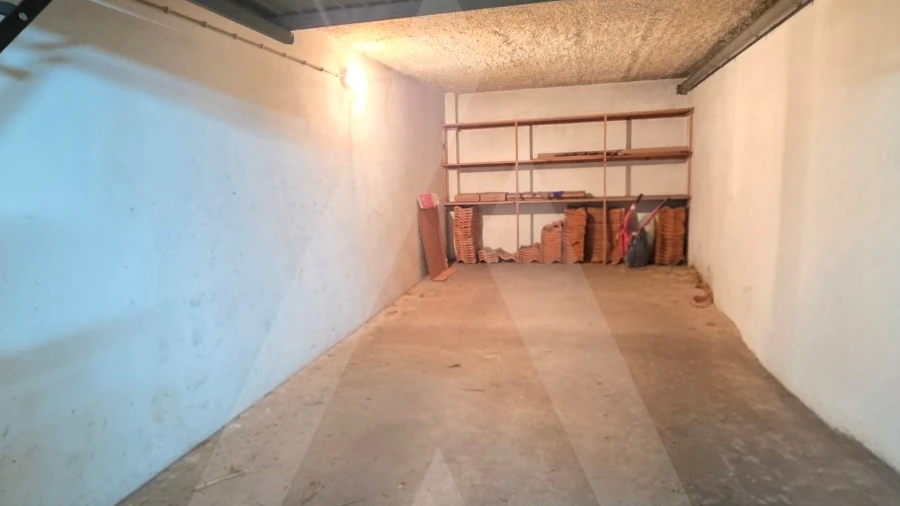 Garagem para Arrendamento em Esgueira
