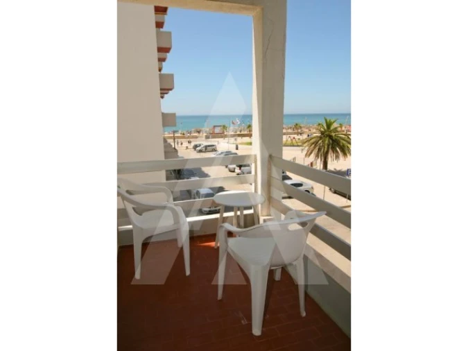 Apartamento T1 para Arrendamento em Quarteira Foto 20