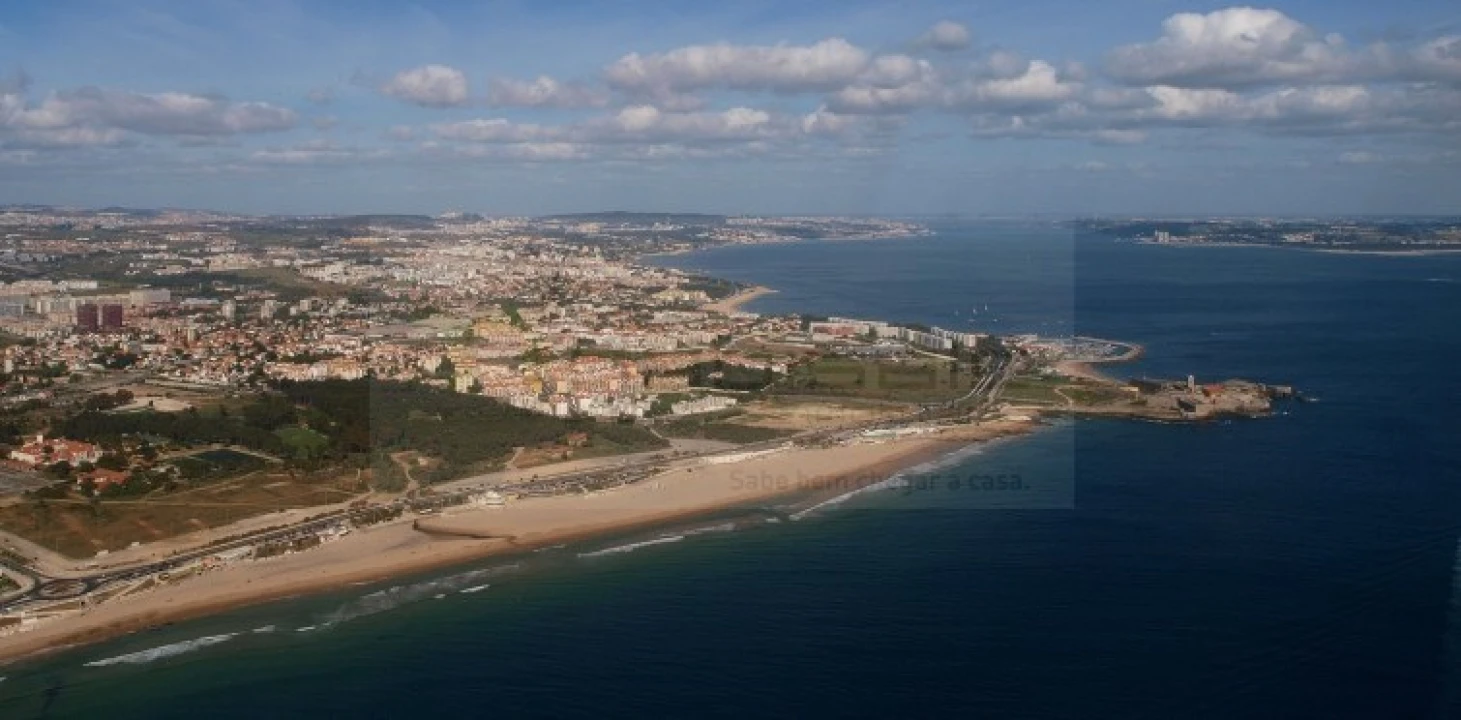 Apartamento T2 para Venda em Carcavelos e Parede Foto 17