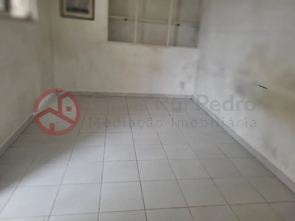 Moradia T5 para Venda em Charneca de Caparica e Sobreda Foto 4