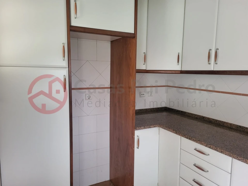 Moradia T5 para Venda em Charneca de Caparica e Sobreda Foto 20