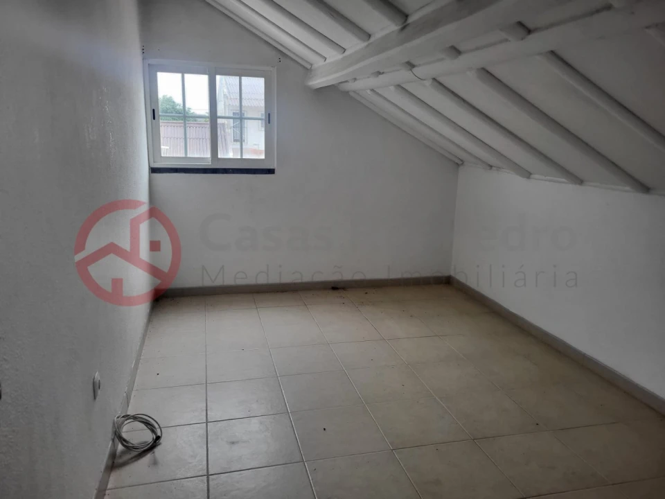 Moradia T5 para Venda em Charneca de Caparica e Sobreda Foto 27