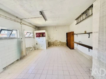Moradia T2 para Venda em Sesimbra (Castelo)
