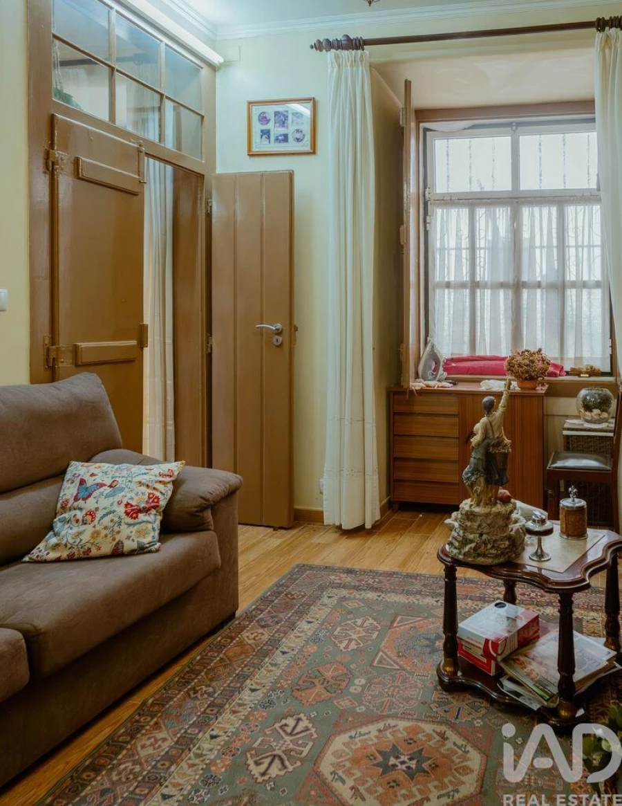 Apartamento T2 para Venda em Santa Maria Maior Foto 8