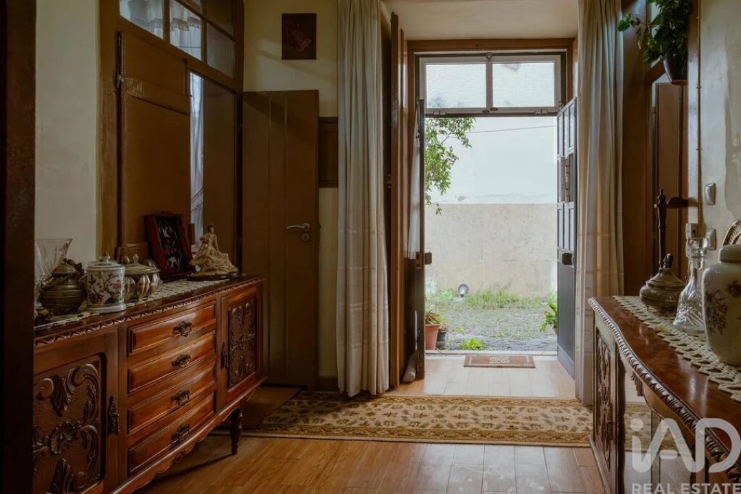 Apartamento T2 para Venda em Santa Maria Maior Foto 1