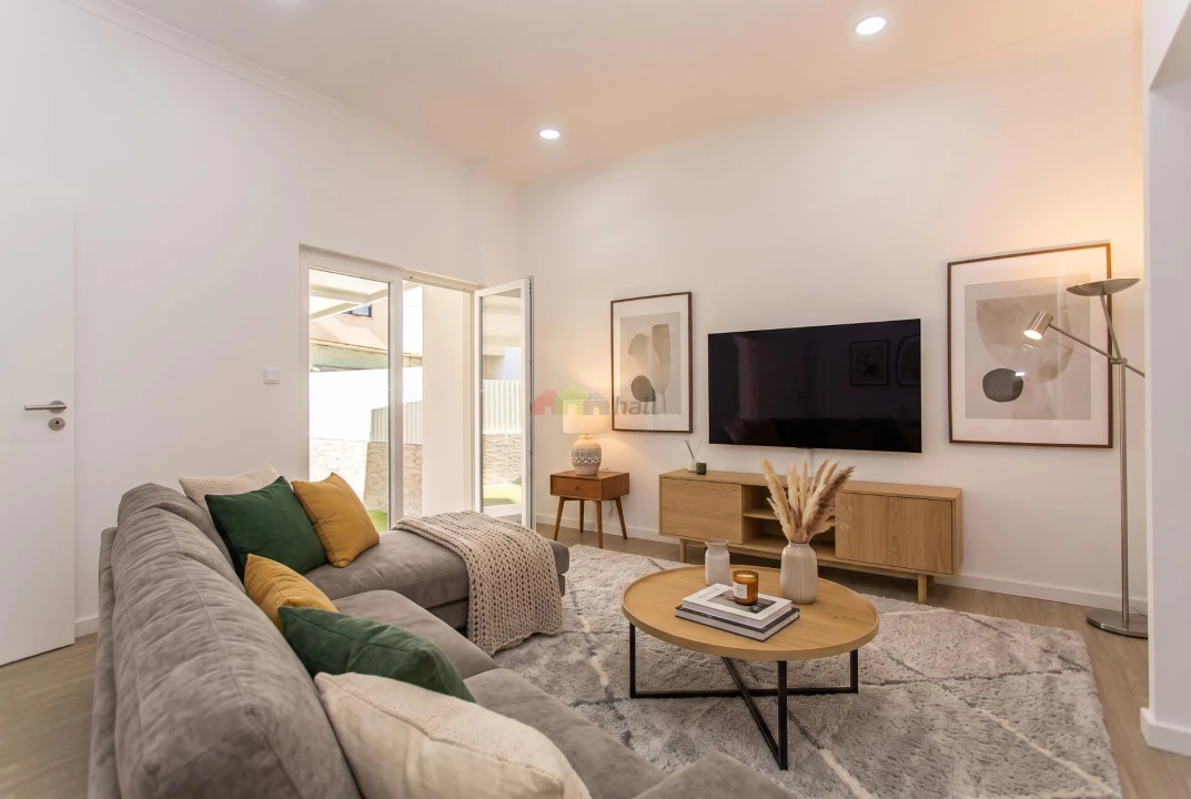 Apartamento T1 para Venda em Quinta do Conde Foto 21
