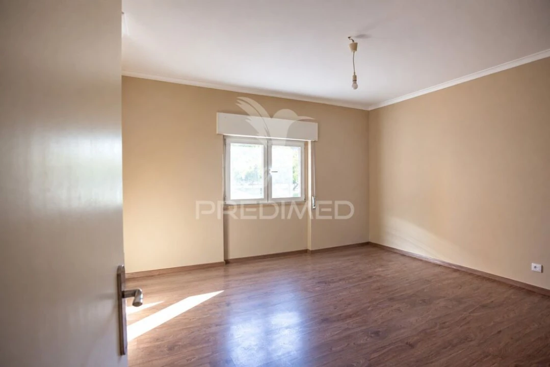 Apartamento T2 para Venda em Amora Foto 16