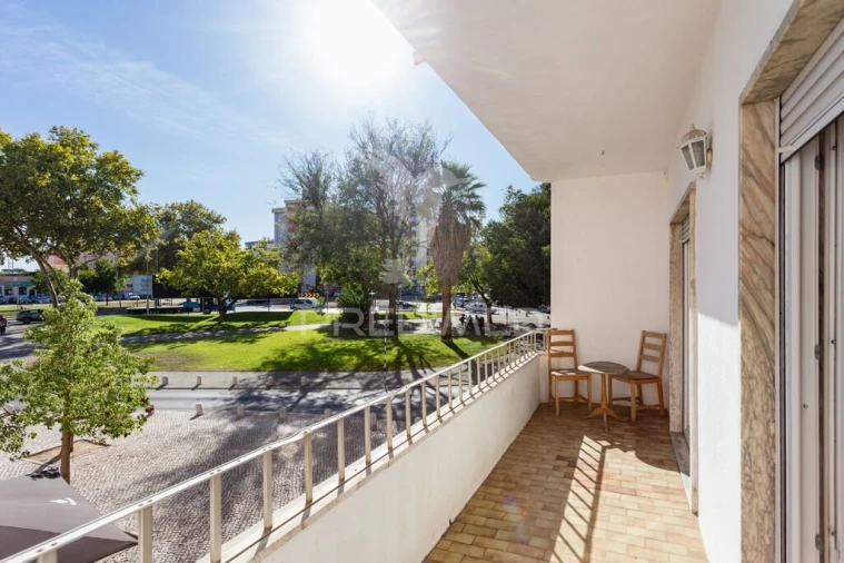Apartamento T2 para Venda em Amora Foto 4