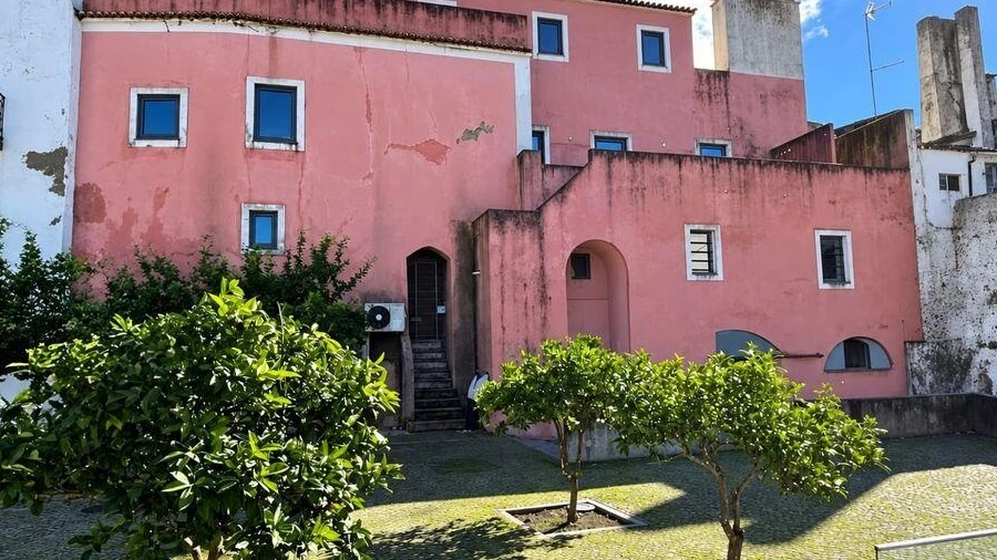 Moradia T12 para Venda em Ribeira de Nisa e Carreiras