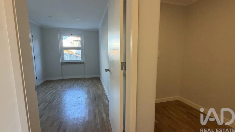 Apartamento T3 para Arrendamento em Avenidas Novas Foto 16