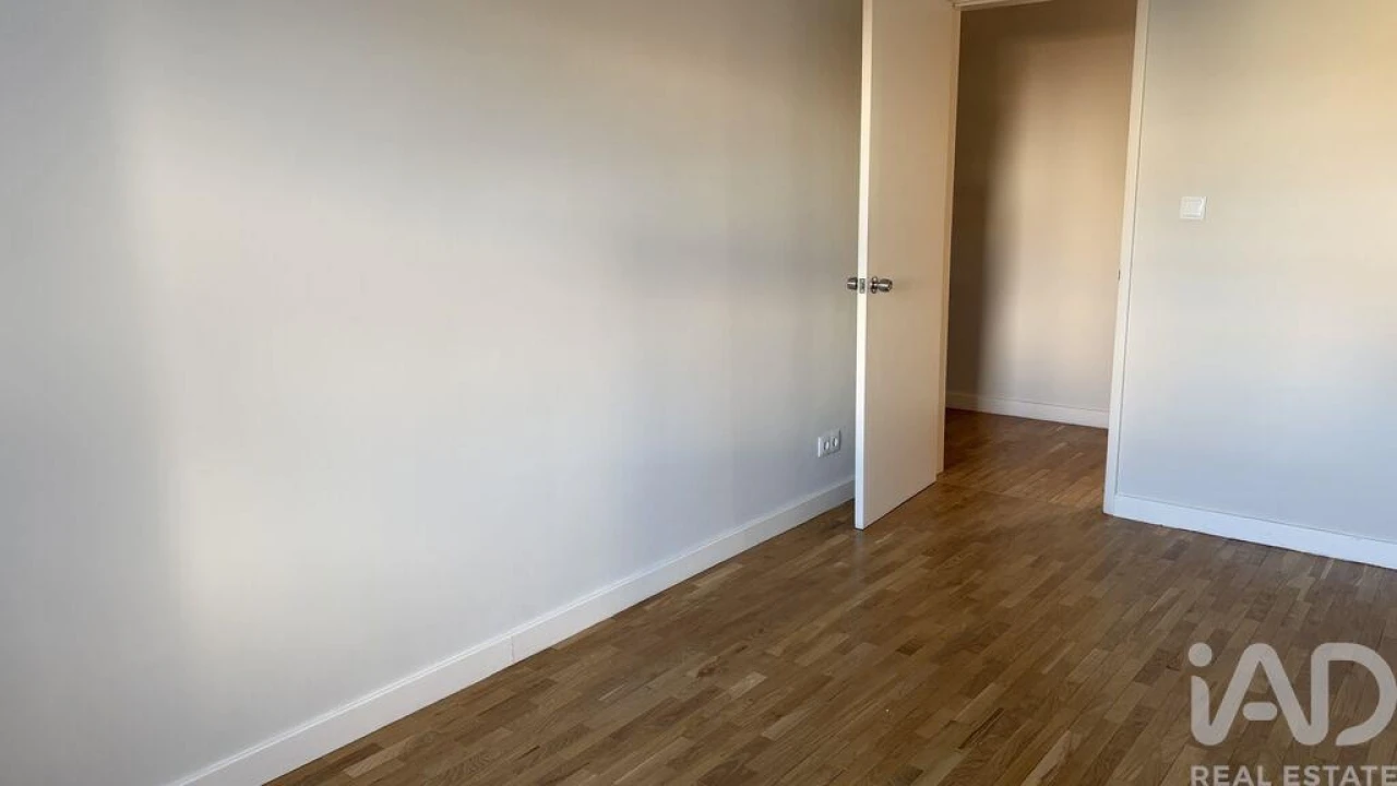 Apartamento T3 para Arrendamento em Avenidas Novas Foto 11