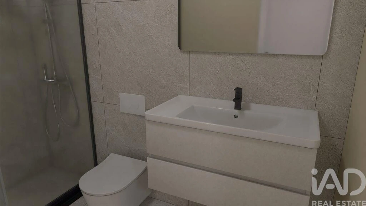 Apartamento T2 para Venda em Corroios Foto 15