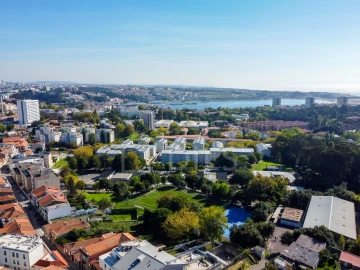 Apartamento T3 para Venda em Lordelo do Ouro e Massarelos