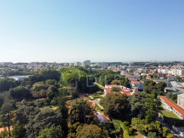Apartamento T3 para Venda em Lordelo do Ouro e Massarelos