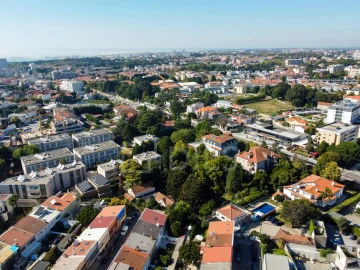 Apartamento T4 para Venda em Lordelo do Ouro e Massarelos