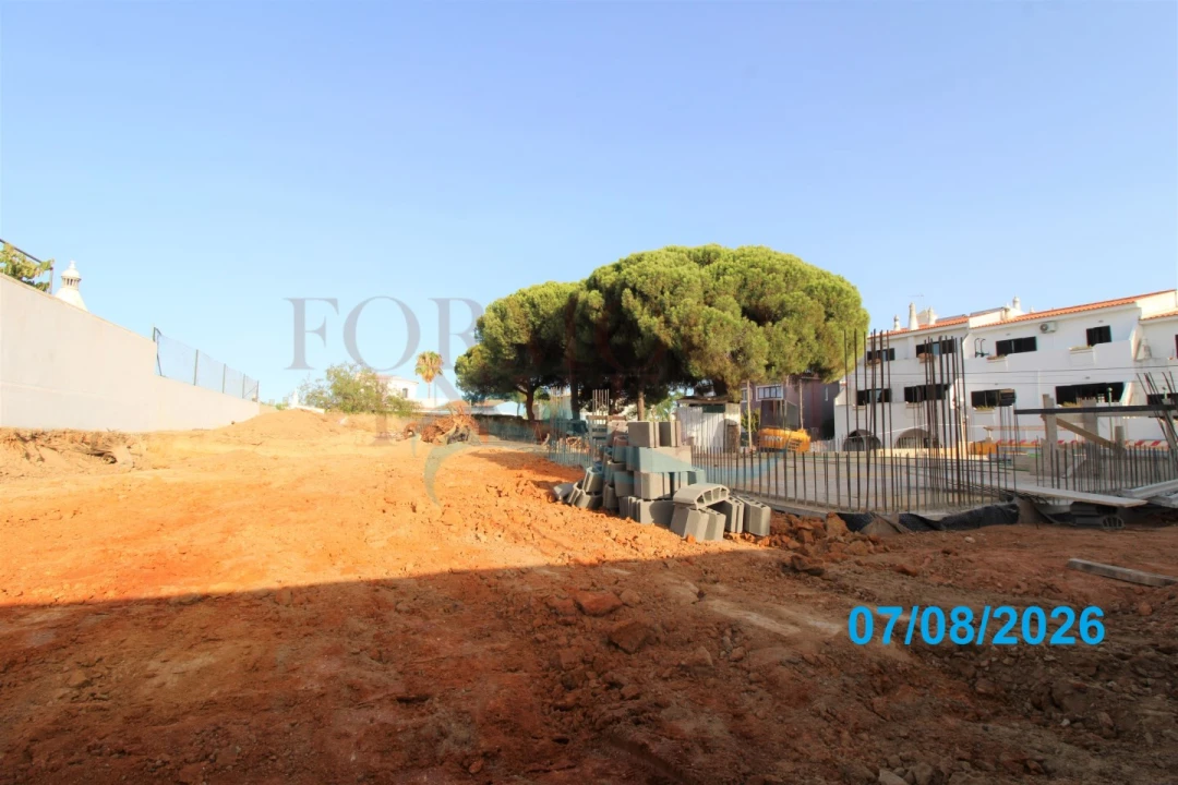Moradia T4 para Venda em Montenegro Foto 7