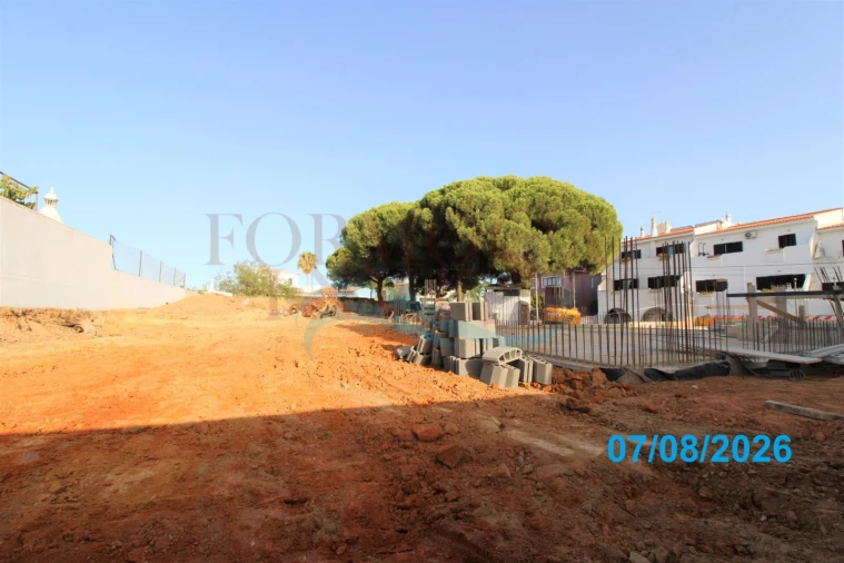 Moradia T4 para Venda em Montenegro Foto 7