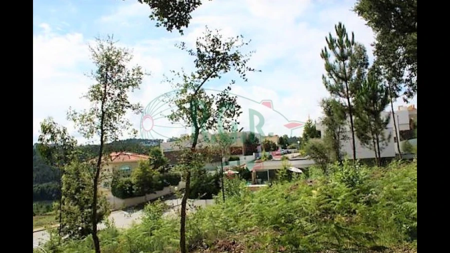 Terreno para Venda em Gondomar (São Cosme), Valbom e Jovim