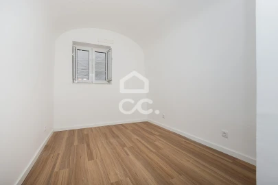 Moradia T2 para Arrendamento em Évora (São Mamede, Sé, São Pedro e Santo Antão)
