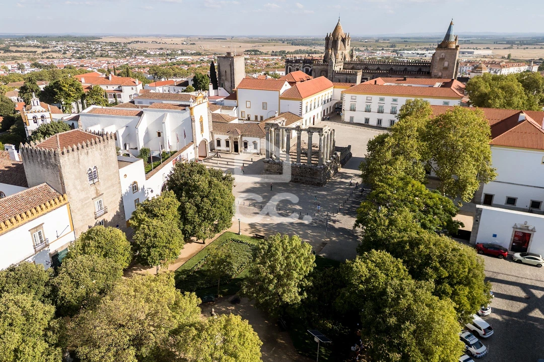 Moradia T2 para Arrendamento em Évora (São Mamede, Sé, São Pedro e Santo Antão) Foto 24