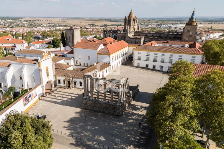 Moradia T2 para Arrendamento em Évora (São Mamede, Sé, São Pedro e Santo Antão) Foto 22