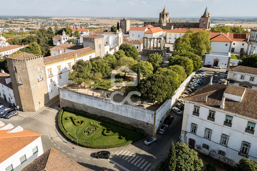 Moradia T2 para Arrendamento em Évora (São Mamede, Sé, São Pedro e Santo Antão) Foto 23